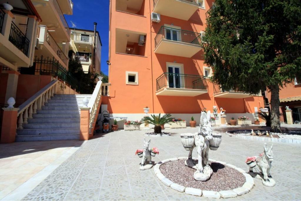 بينيتسيس Corfu Sunflower Apartments المظهر الخارجي الصورة